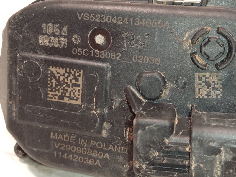 Recambio de caja mariposa para seat arona (kj7, kjp) 1.0 tsi referencia OEM IAM 05C133062  V29090880A