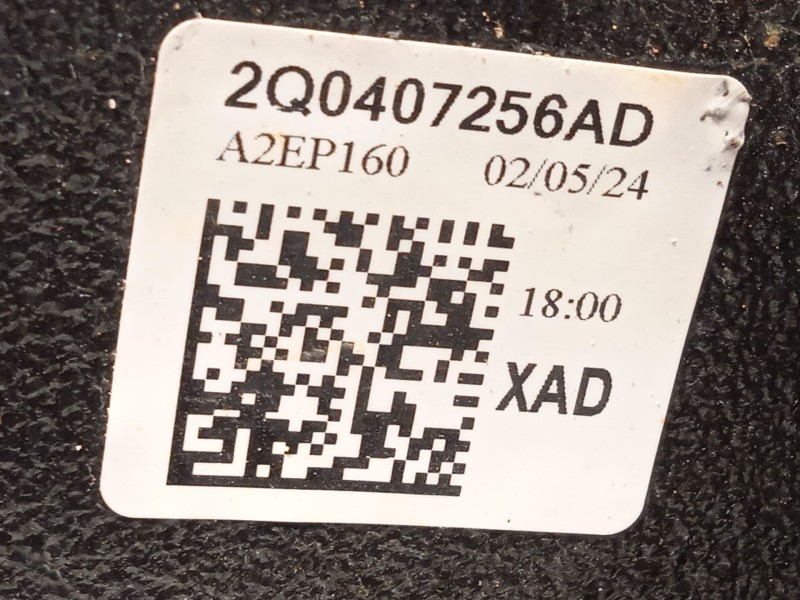 Recambio de mangueta delantera derecha para seat arona (kj7, kjp) 1.0 tsi referencia OEM IAM 2Q0407256AD  