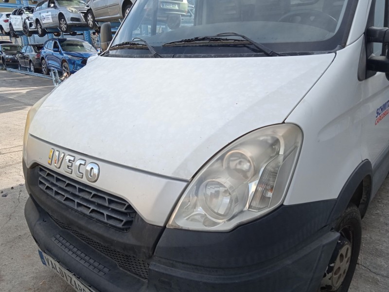 iveco daily v caja/chasis del año 2012