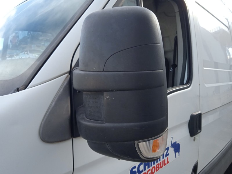 iveco daily v caja/chasis del año 2012