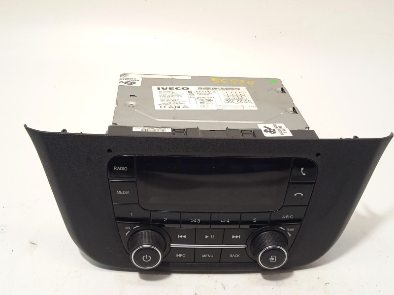Recambio de sistema audio / radio cd para iveco daily vi furgoneta 35s16, 35c16, 70c16 referencia OEM IAM 5802902247  