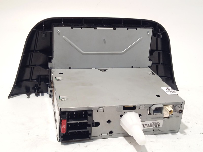 Recambio de sistema audio / radio cd para iveco daily vi furgoneta 35s16, 35c16, 70c16 referencia OEM IAM 5802902247  