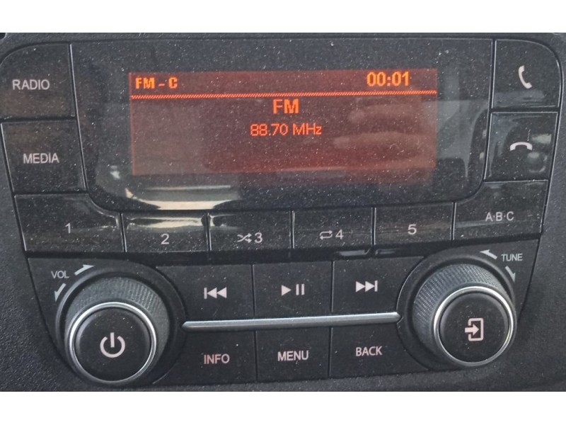 Recambio de sistema audio / radio cd para iveco daily vi furgoneta 35s16, 35c16, 70c16 referencia OEM IAM 5802902247  