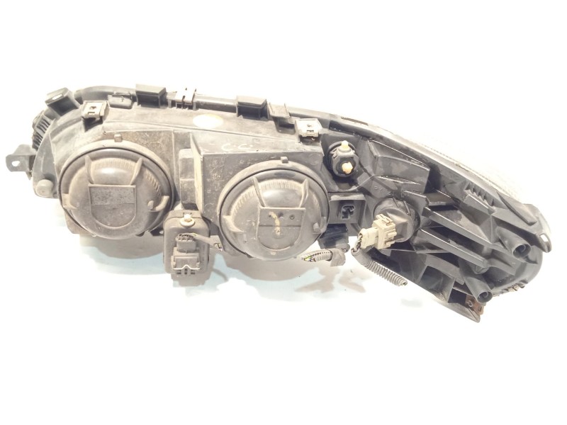 Recambio de faro derecho para volvo s60 i (384) d5 referencia OEM IAM 89007898  8693548