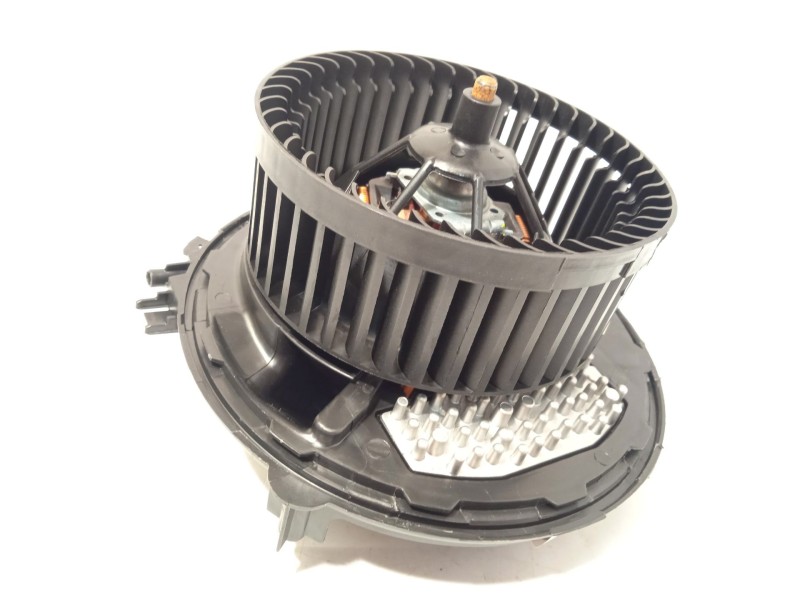 Recambio de motor calefaccion para cupra leon (kl1, ku1, kug) 1.5 tsi referencia OEM IAM 3Q1819021E 5WA907521 