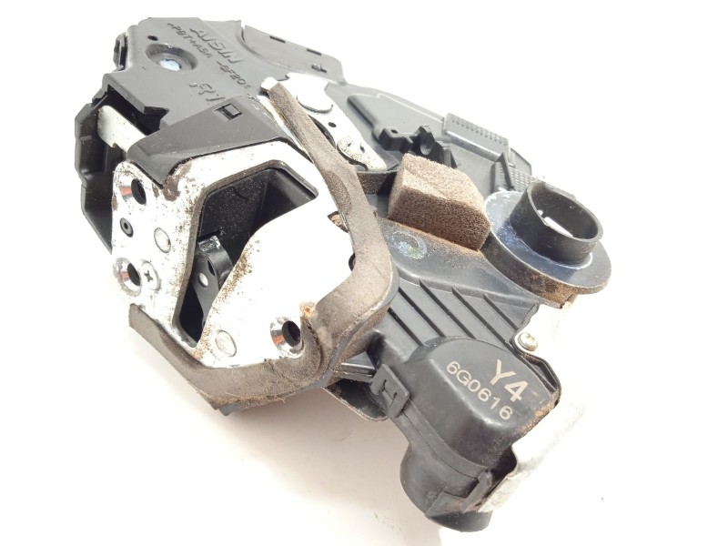 CERRADURA PUERTA DELANTERA DERECHA 6903048070 