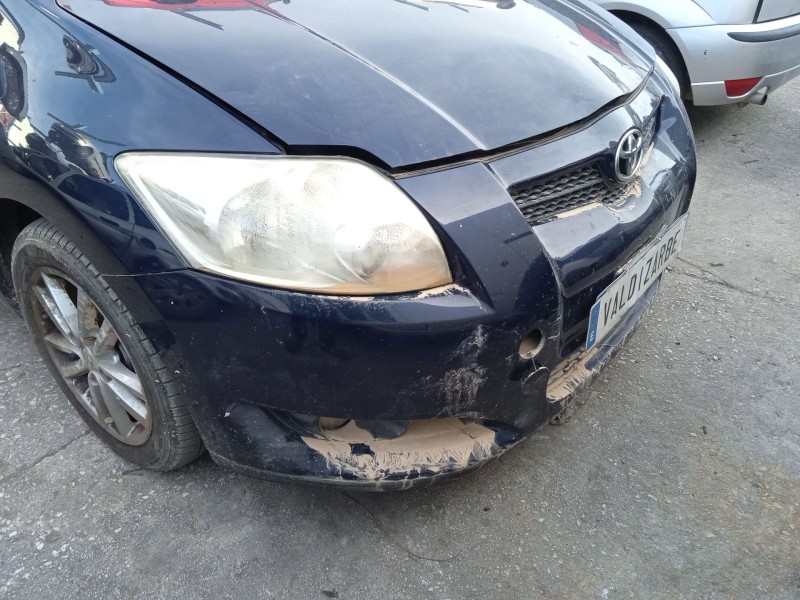 toyota auris (_e15_) del año 2009