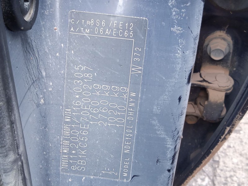 toyota auris (_e15_) del año 2009