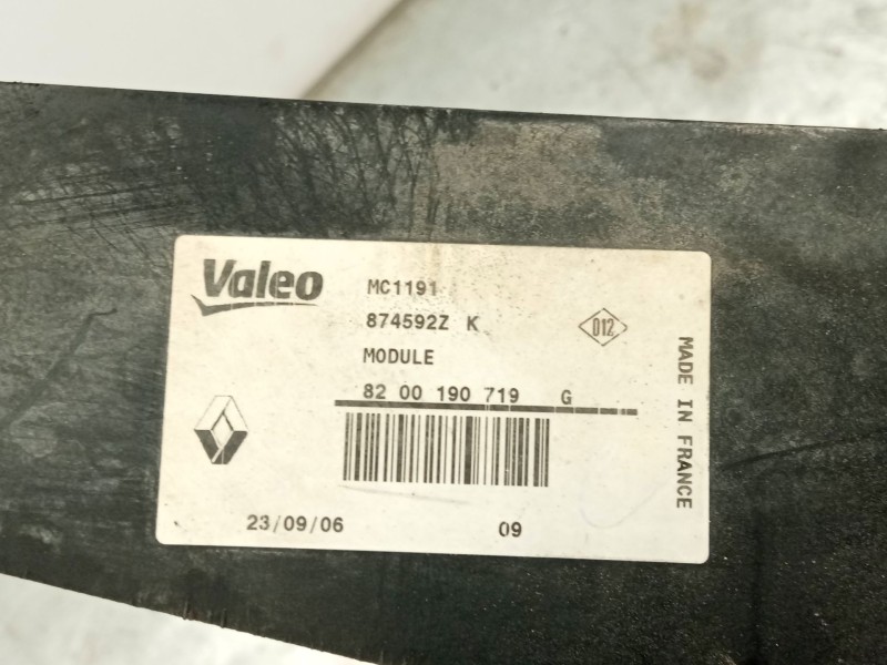 Recambio de electroventilador para opel movano a furgoneta (x70) 2.5 dti (fd) referencia OEM IAM 8200190719  