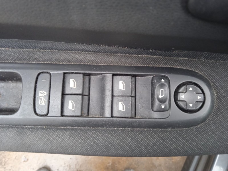 peugeot 3008 i monospace (0u_) del año 2011