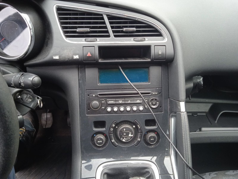 peugeot 3008 i monospace (0u_) del año 2011