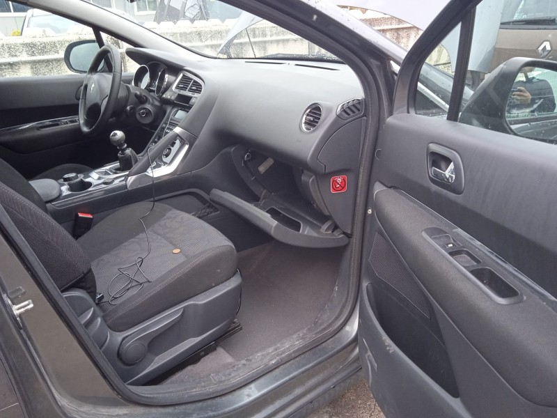 peugeot 3008 i monospace (0u_) del año 2011