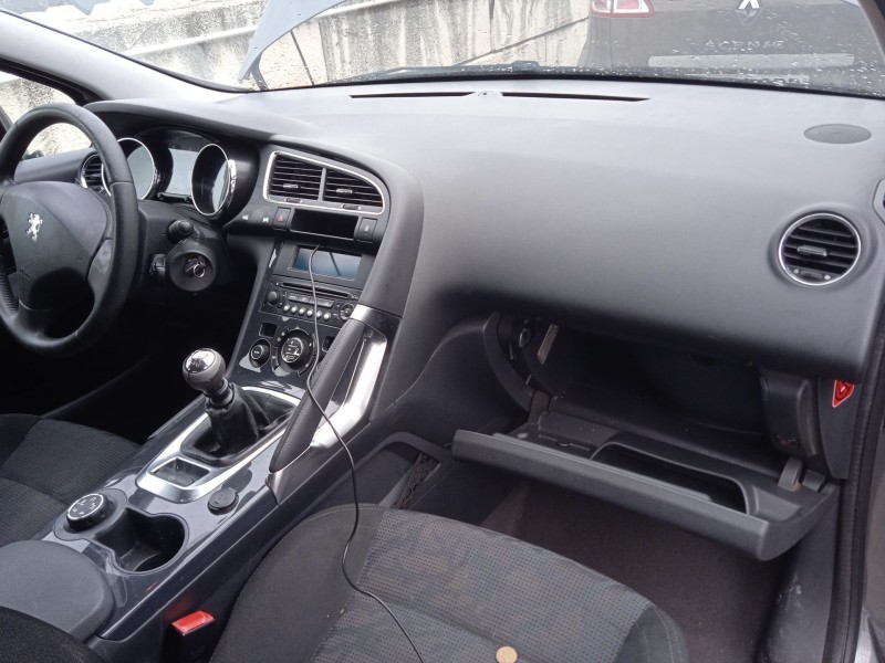 peugeot 3008 i monospace (0u_) del año 2011