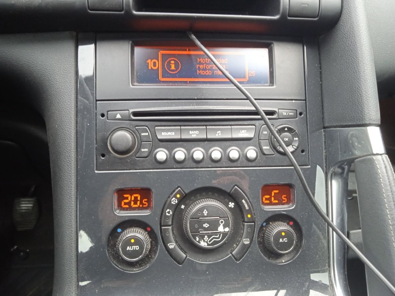 peugeot 3008 i monospace (0u_) del año 2011