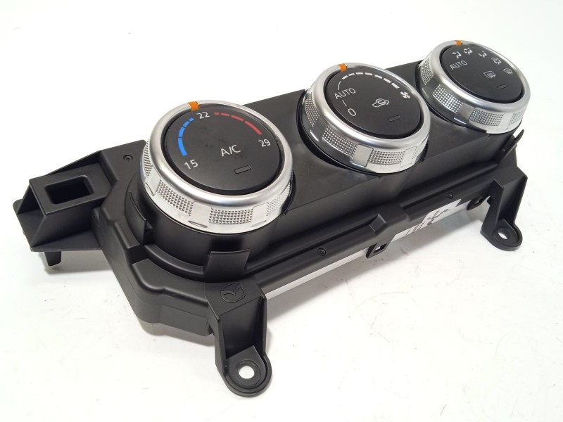 Recambio de mando climatizador para mazda cx-3 (dk) 2.0 skyactiv-g referencia OEM IAM DH0P61190E  