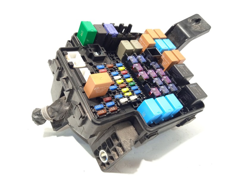 Recambio de caja reles / fusibles para mazda cx-3 (dk) 2.0 skyactiv-g referencia OEM IAM D09W66767 D09W66760 
