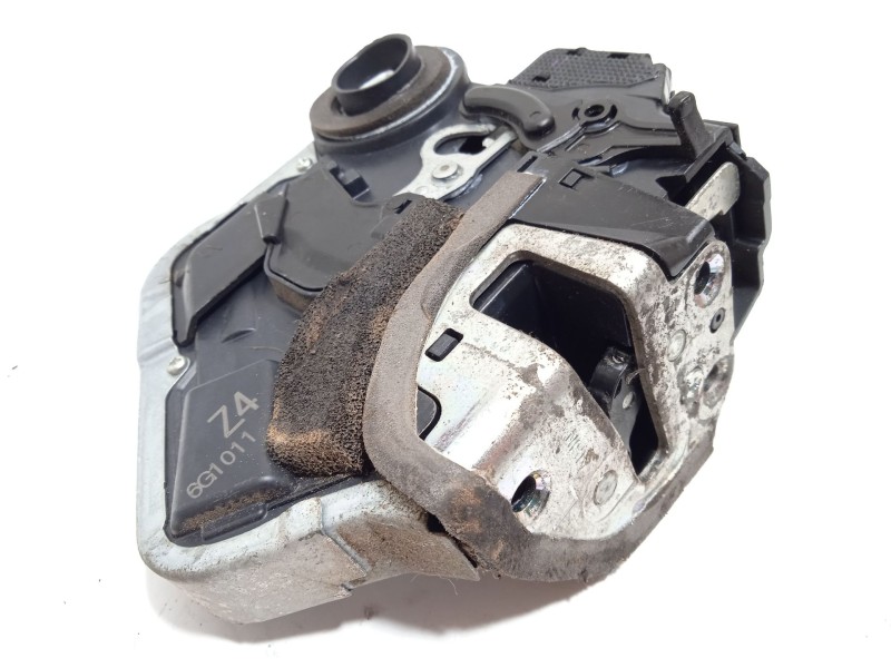 CERRADURA PUERTA TRASERA IZQUIERDA 6906060070 