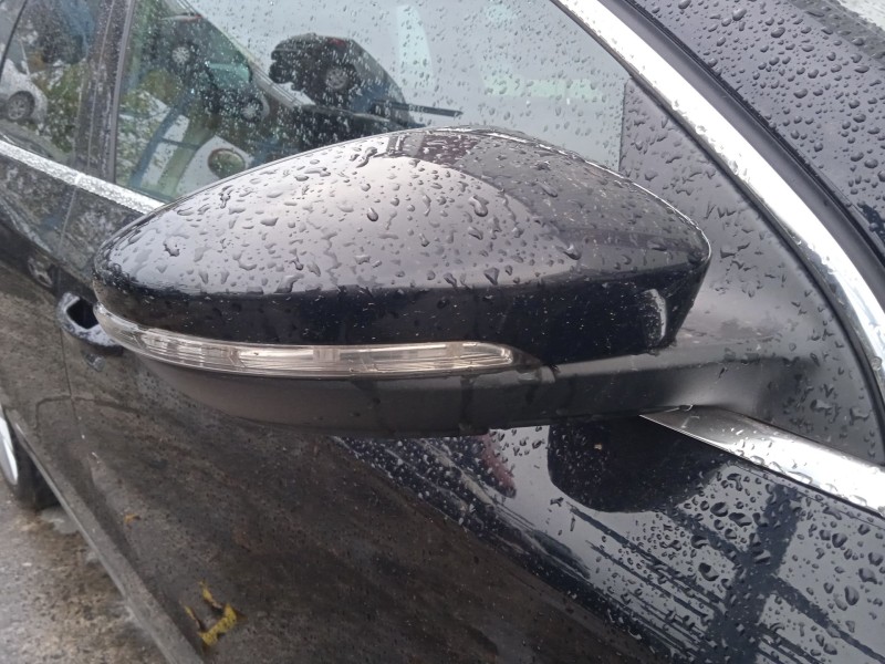 volkswagen passat b7 variant (365) del año 2013