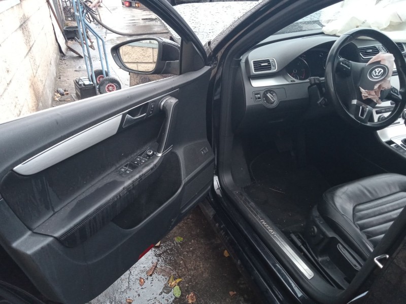 volkswagen passat b7 variant (365) del año 2013