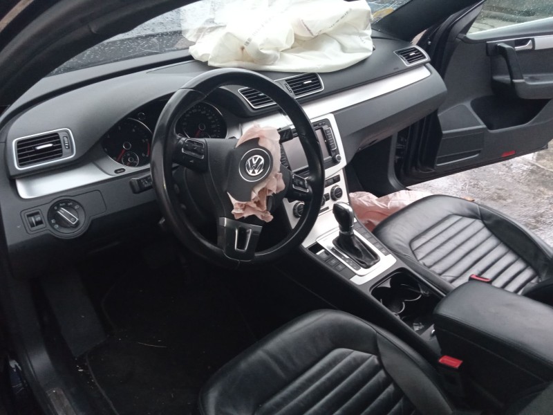 volkswagen passat b7 variant (365) del año 2013