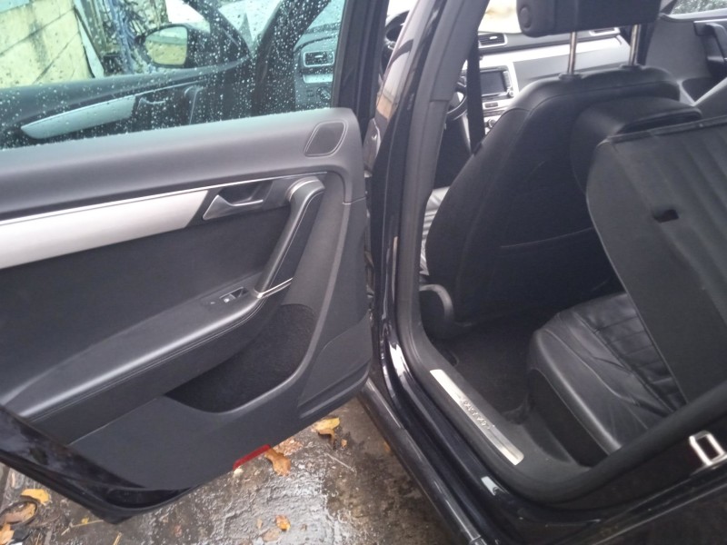 volkswagen passat b7 variant (365) del año 2013