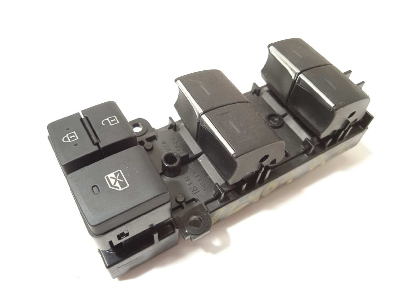 MANDO ELEVALUNAS DELANTERO IZQUIERDO 8404002160 