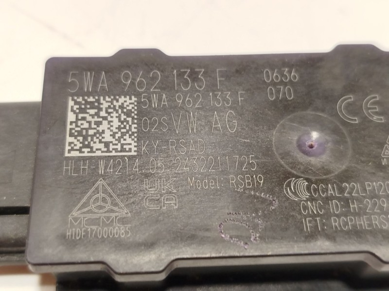 Recambio de antena para seat leon (kl1, klg) 1.0 tsi mild hybrid referencia OEM IAM 5WA962133F  