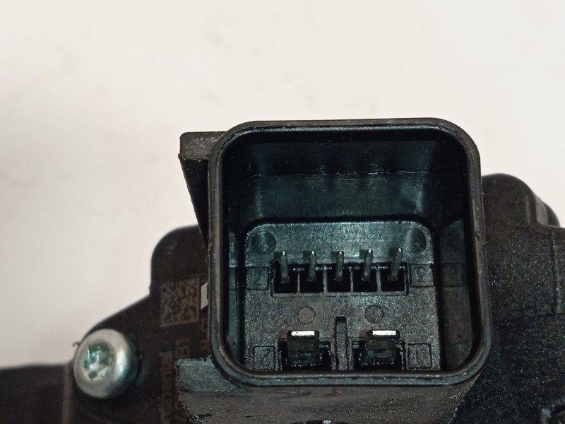 Recambio de elevalunas delantero derecho para opel meriva b monospace (s10) 1.6 cdti (75) referencia OEM IAM 13354548  