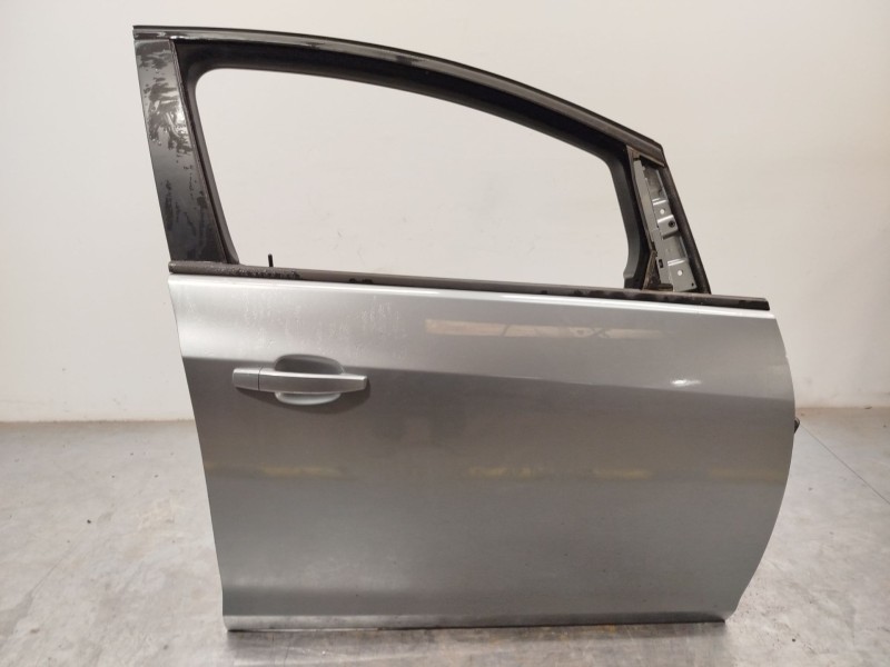 Recambio de puerta delantera derecha para opel astra j (p10) 1.7 cdti (68) referencia OEM IAM 13330766 13330766 