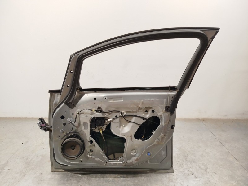 Recambio de puerta delantera derecha para opel astra j (p10) 1.7 cdti (68) referencia OEM IAM 13330766 13330766 
