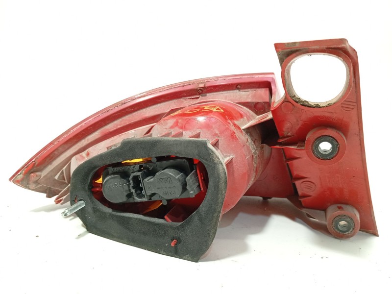 Recambio de piloto trasero derecho para seat leon (1p1) 1.6 tdi referencia OEM IAM 1P0945112D  