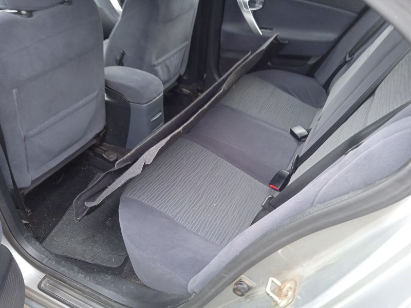 nissan primera (p12) del año 2005