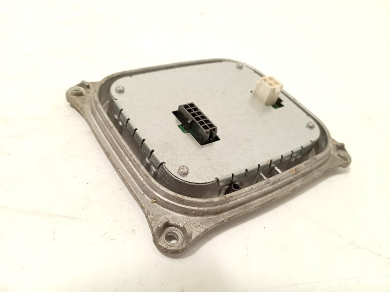 Recambio de centralita faros xenon para bmw x5 (e70) xdrive 40 d referencia OEM IAM 7263052 63117263052 130732930200