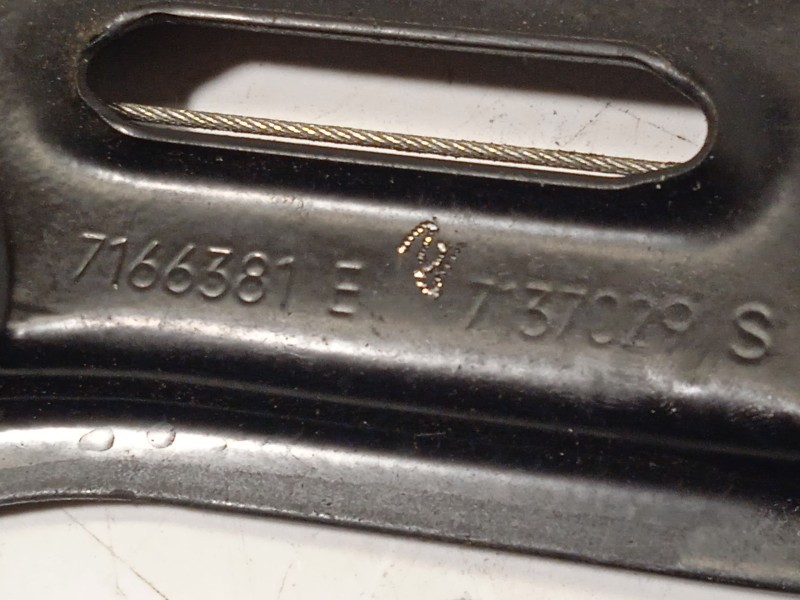 Recambio de elevalunas trasero izquierdo para bmw x5 (e70) xdrive 40 d referencia OEM IAM 7166381 51357166381 7137029