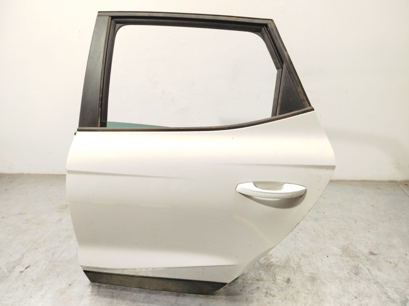Recambio de puerta trasera izquierda para seat arona (kj7, kjp) 1.0 tsi referencia OEM IAM 6F9833051E  
