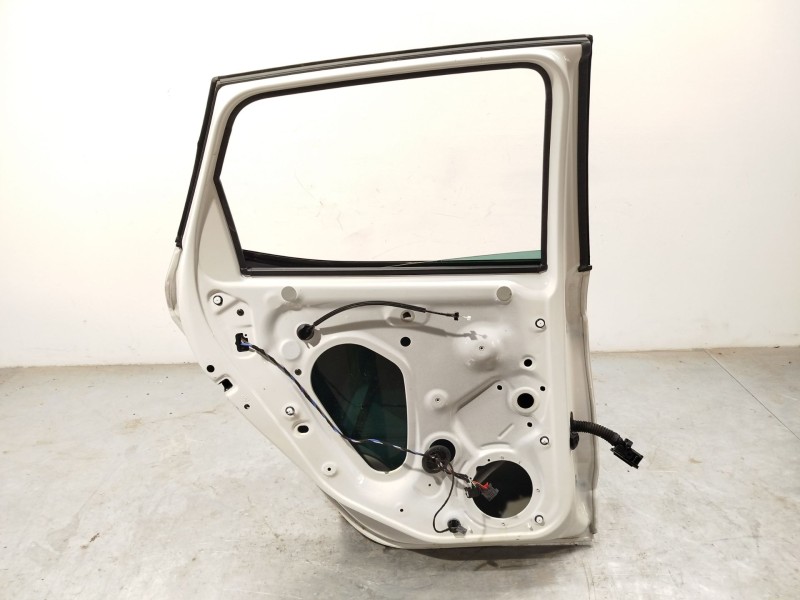 Recambio de puerta trasera izquierda para seat arona (kj7, kjp) 1.0 tsi referencia OEM IAM 6F9833051E  