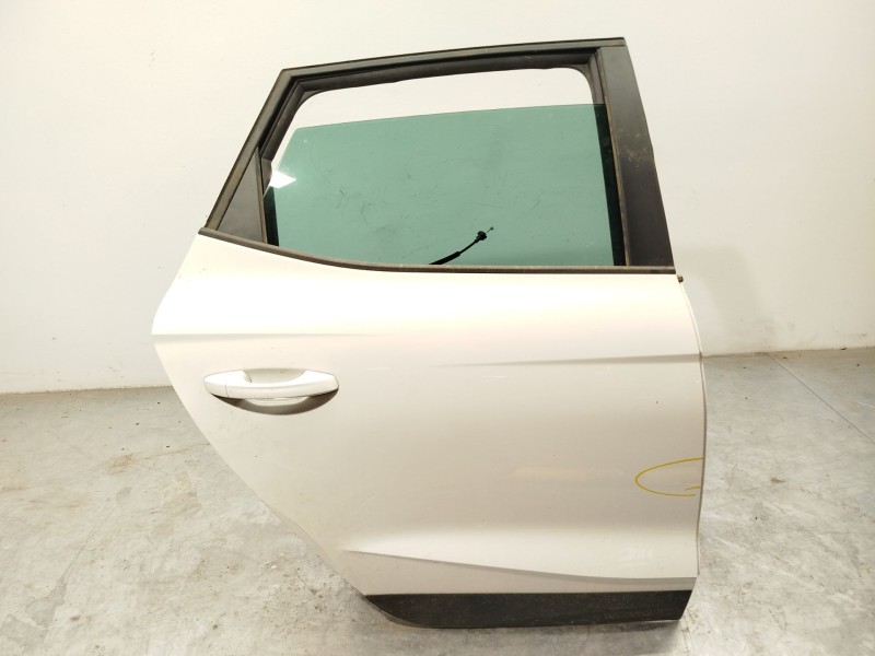 Recambio de puerta trasera derecha para seat arona (kj7, kjp) 1.0 tsi referencia OEM IAM 6F9833052E  