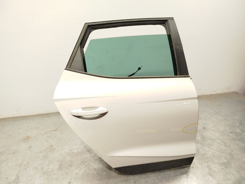 Recambio de puerta trasera derecha para seat arona (kj7, kjp) 1.0 tsi referencia OEM IAM 6F9833052E  