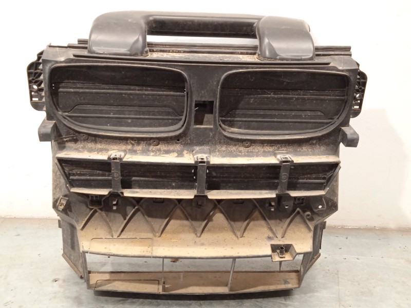 Recambio de rejilla aireadora para bmw x5 (e70) xdrive 40 d referencia OEM IAM 51647222953  