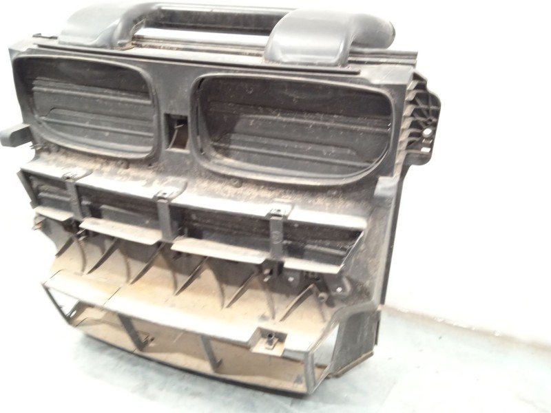 Recambio de rejilla aireadora para bmw x5 (e70) xdrive 40 d referencia OEM IAM 51647222953  