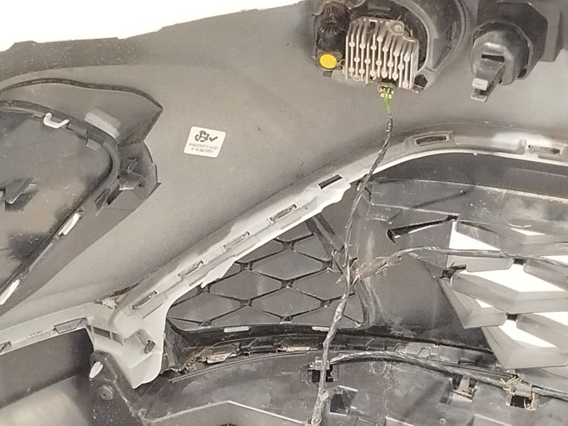 Recambio de paragolpes delantero para seat arona (kj7, kjp) 1.0 tsi referencia OEM IAM 6F9807221F 6F9807221FGRU 