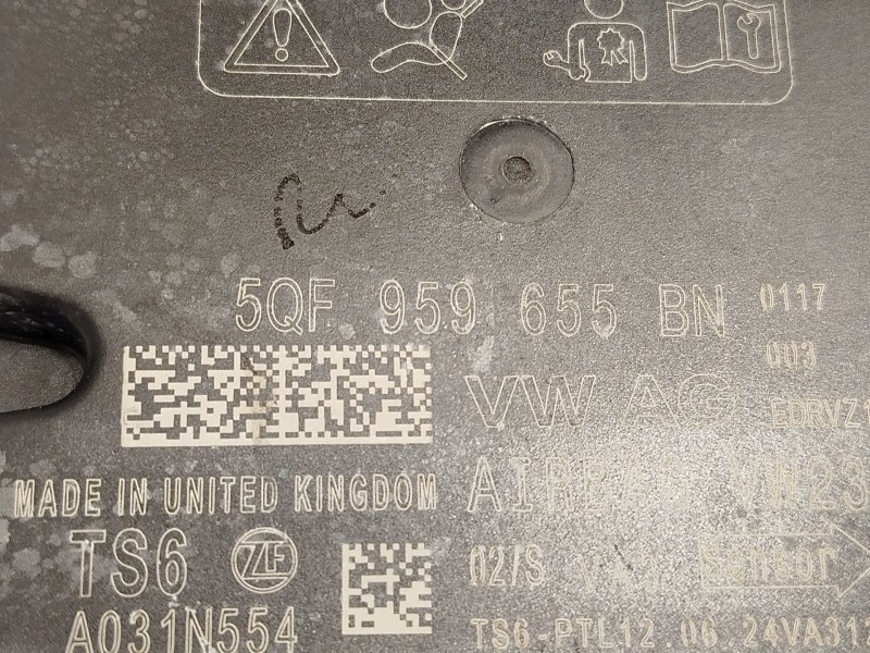 Recambio de kit airbag para seat arona (kj7, kjp) 1.0 tsi referencia OEM IAM 6F1857005HAIZ 6F0880204F 6F0880201APMNC