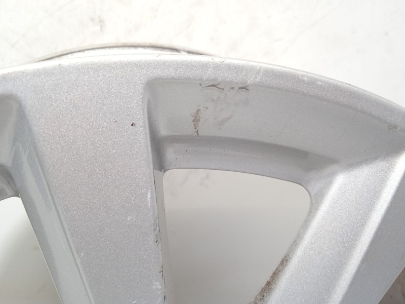 Recambio de llanta para audi a1 sportback (gba) 30 tfsi referencia OEM IAM 82A601025C  