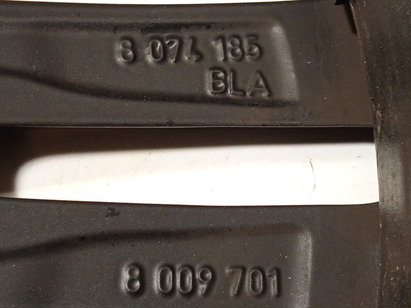 Recambio de llanta para bmw 1 (f20) 116 d referencia OEM IAM 8074185 36118074185 