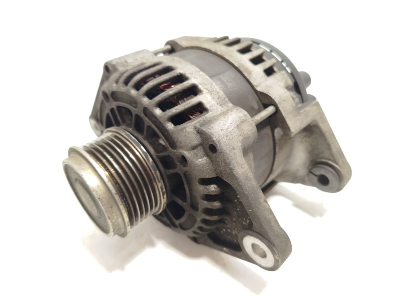 Recambio de alternador para opel astra j (p10) 1.7 cdti (68) referencia OEM IAM 13500186  