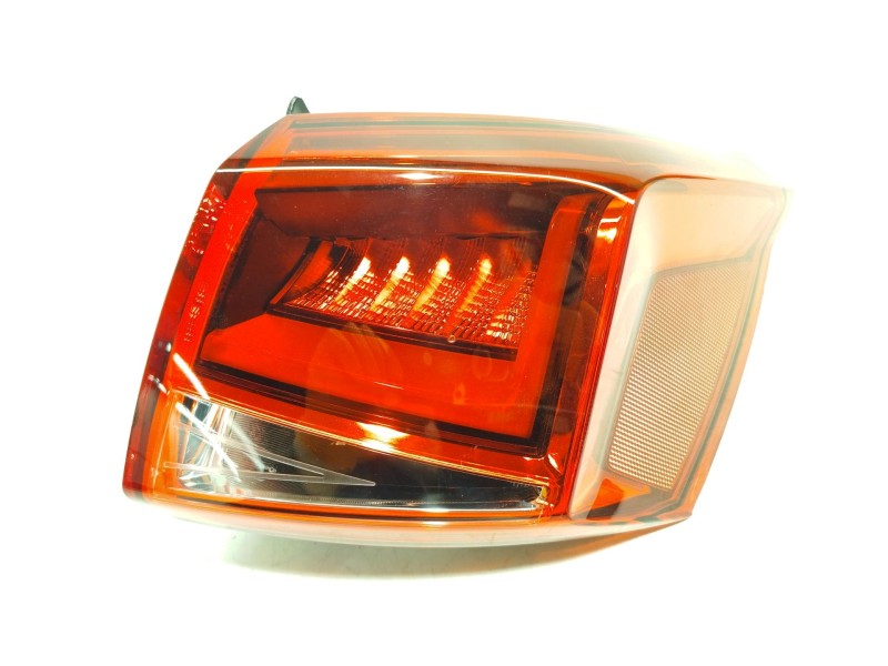 Recambio de piloto trasero derecho para seat arona (kj7, kjp) 1.0 tsi referencia OEM IAM 6F9945208B  