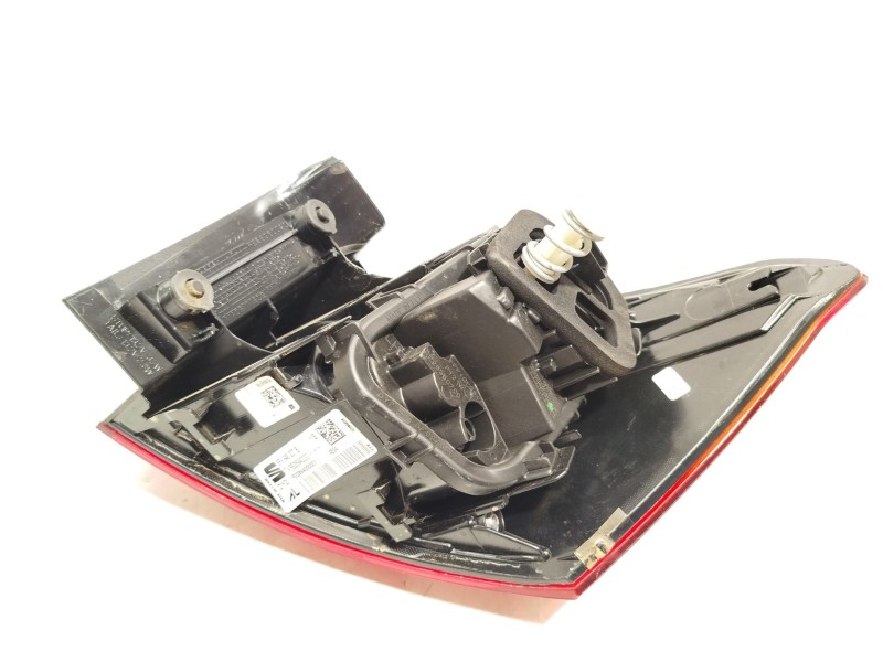 Recambio de piloto trasero izquierdo para seat arona (kj7, kjp) 1.0 tsi referencia OEM IAM 6F9945207B  