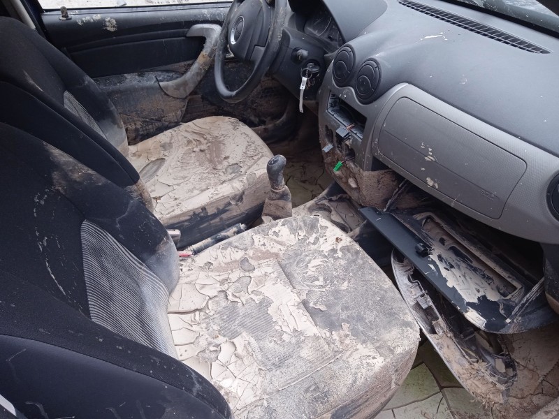 dacia sandero del año 2008