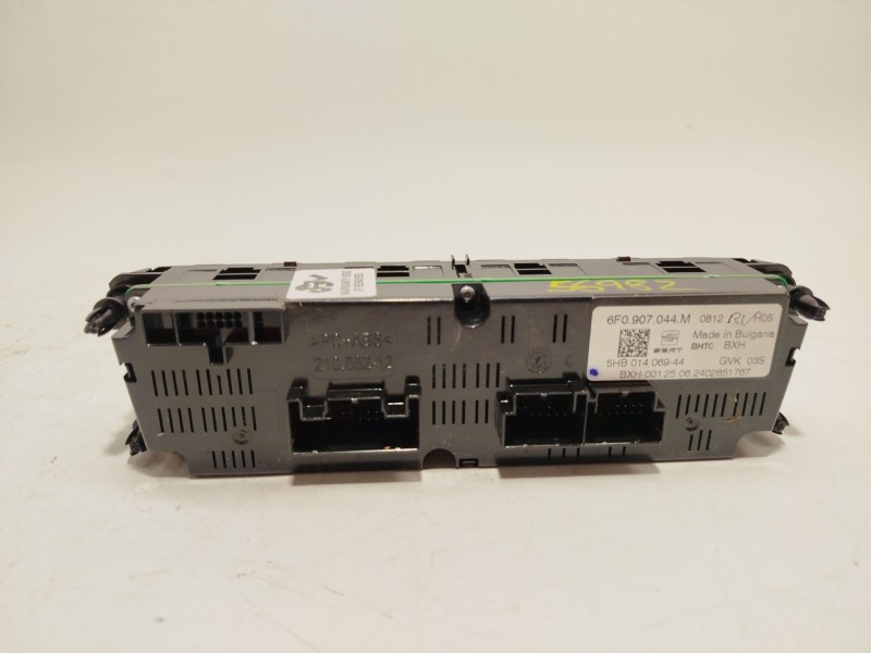 Recambio de mando climatizador para seat arona (kj7, kjp) 1.0 tsi referencia OEM IAM 6F0907044M  5HB014069