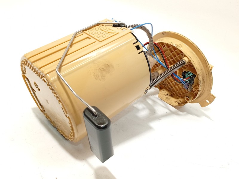 Recambio de bomba combustible para opel astra k (b16) 1.6 cdti (68) referencia OEM IAM 13599389  